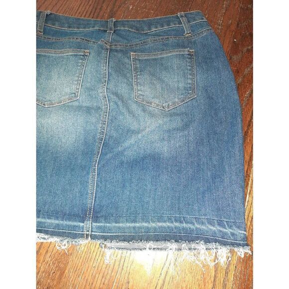 Sz 10 Faded Glory Blue Denim Blue Jean Mini Skirt with Pocket Raw Hem Front Slit - Picture 6 of 8